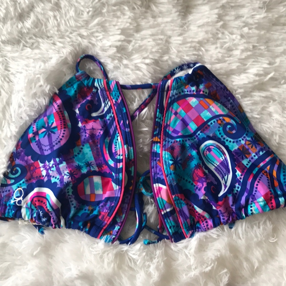 🛑🛑Swimsuit - Picture 2 of 3